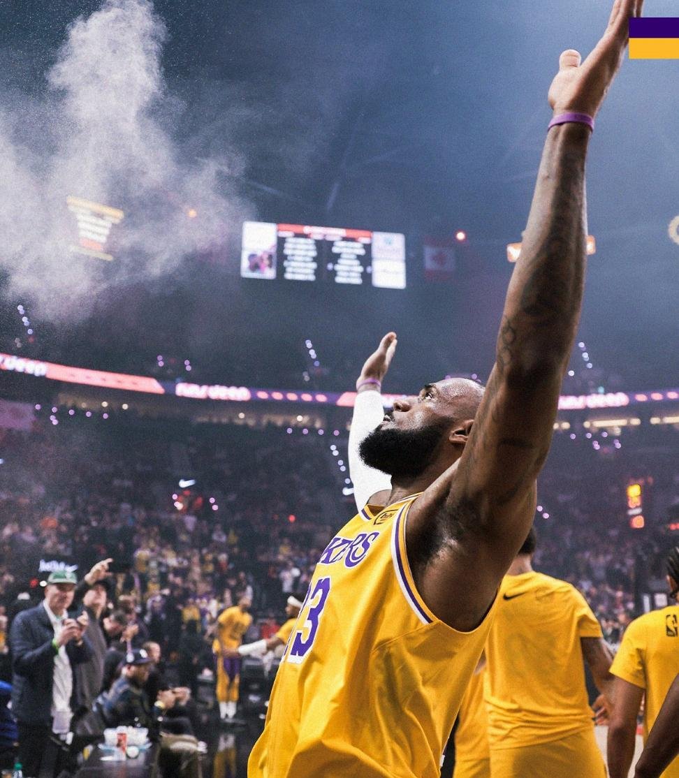 詹姆斯狂砍逆转取胜分,状态爆棚迎来新赛季高光!