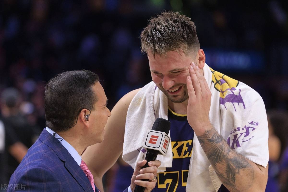 关于东契奇在利物浦比赛中突破纪录，突破纪录引发热议！的信息